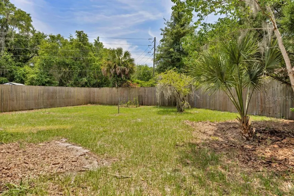 6109 W 1ST MANOR Palatka, FL 32177