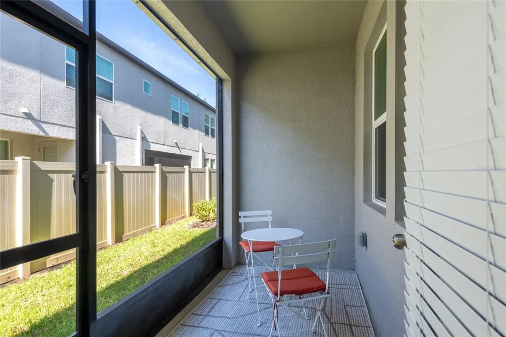 10807 E FORT WHITE COURT Tampa, FL 33647