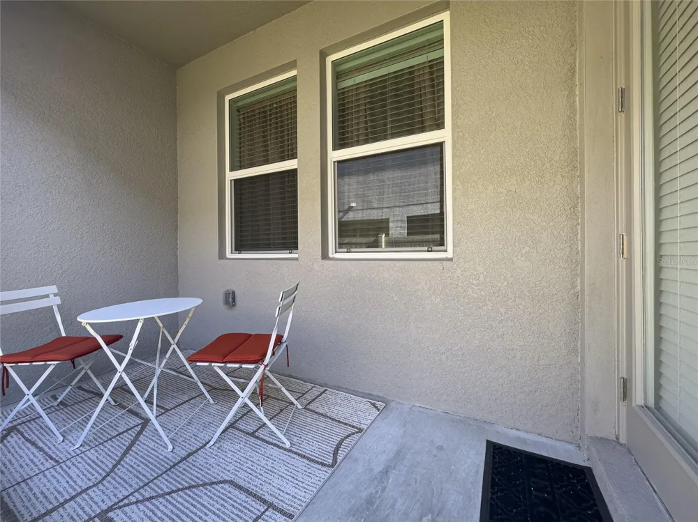 10807 E FORT WHITE COURT Tampa, FL 33647