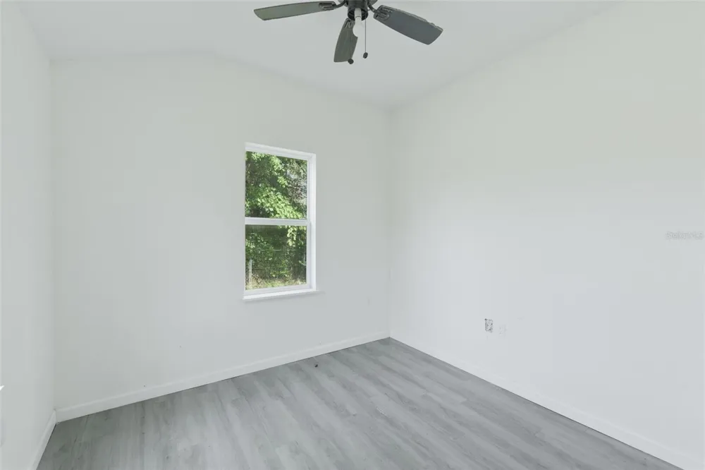 5205 E 11TH STREET Panama City, FL 32404