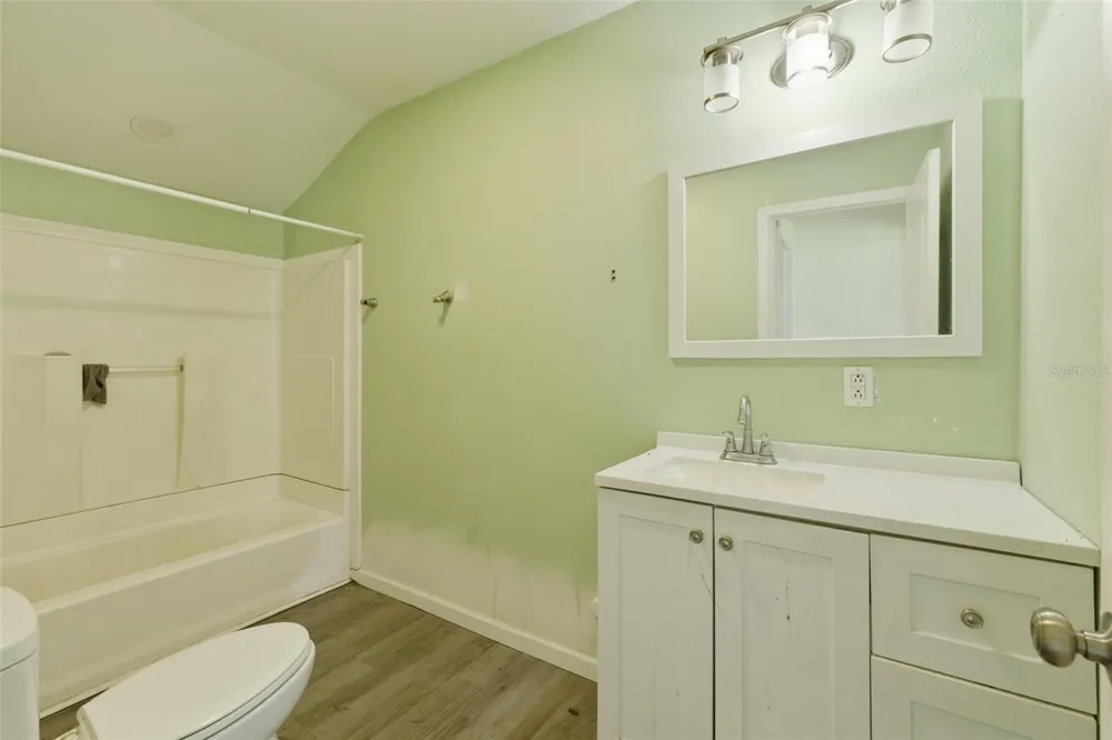 5205 E 11TH STREET Panama City, FL 32404