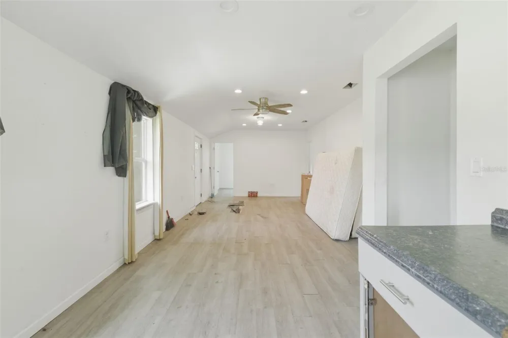5205 E 11TH STREET Panama City, FL 32404