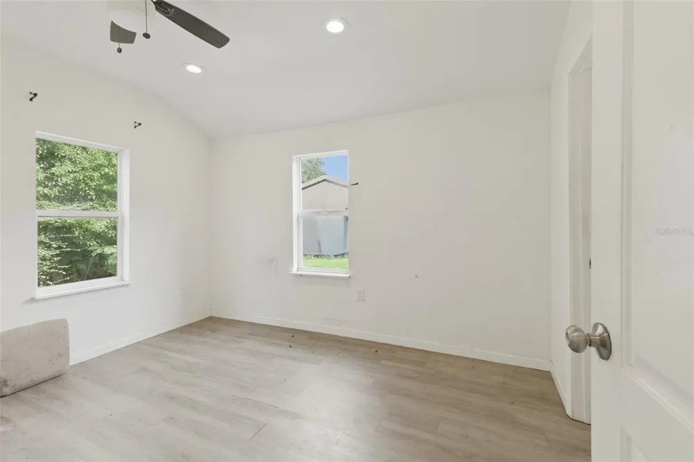 5205 E 11TH STREET Panama City, FL 32404