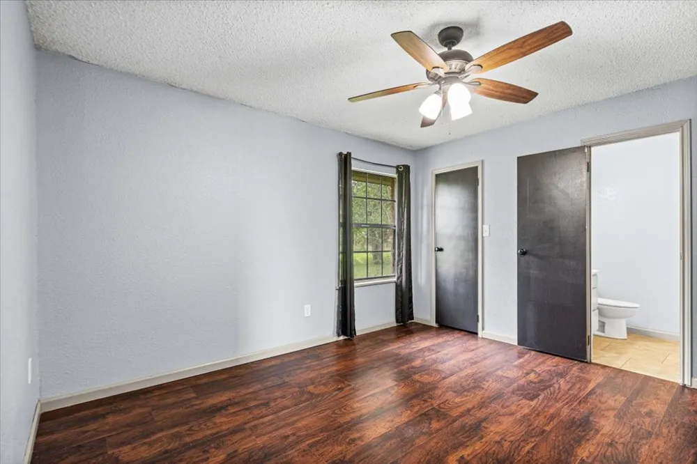 650 W Austin Road Luling, TX 78648