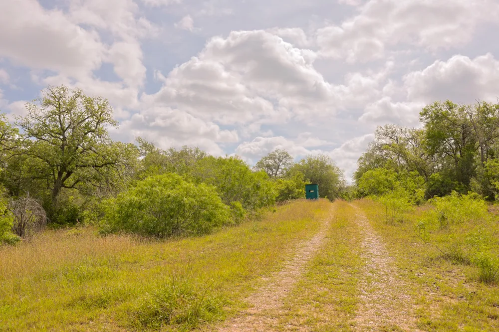 343 CR 343 Gonzales, TX 78629