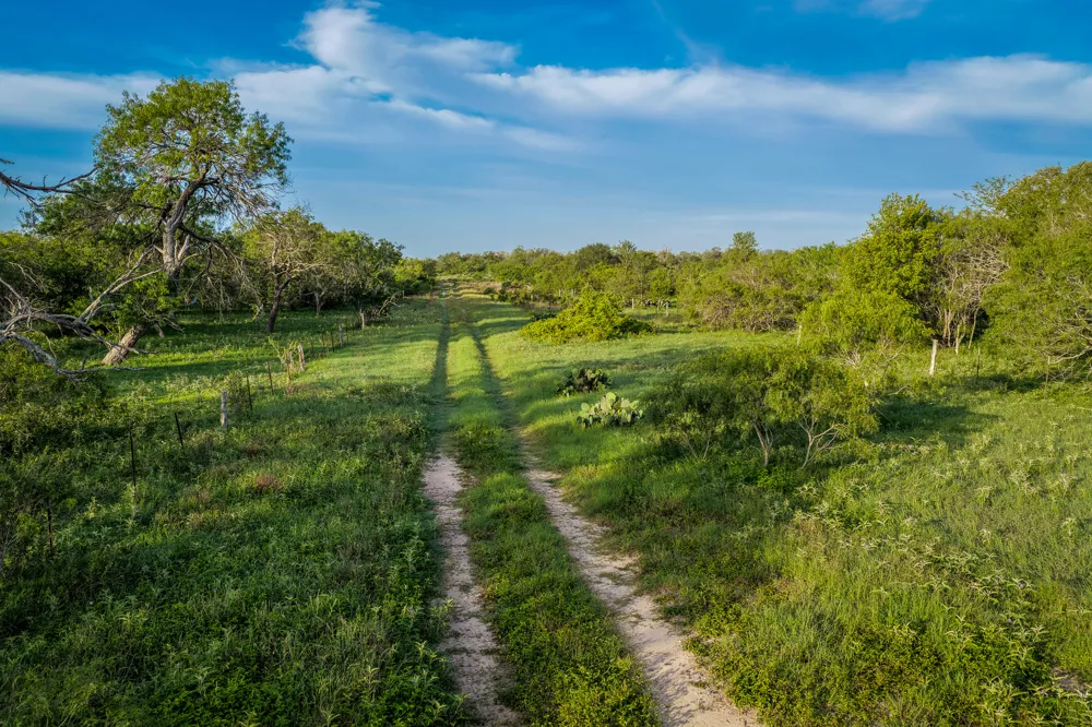 343 CR 343 Gonzales, TX 78629