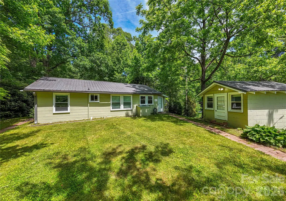 2603 Kim Miller Road Lake Toxaway, NC 28747