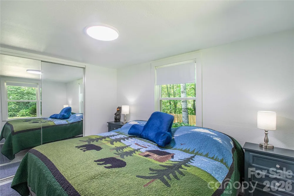 2603 Kim Miller Road Lake Toxaway, NC 28747