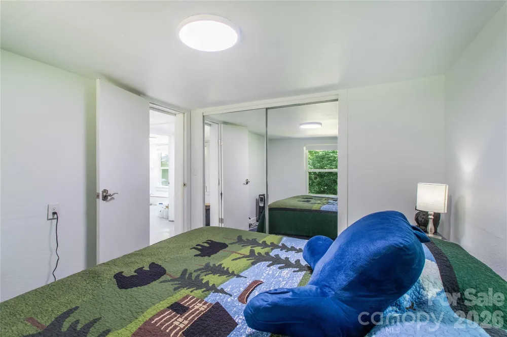 2603 Kim Miller Road Lake Toxaway, NC 28747