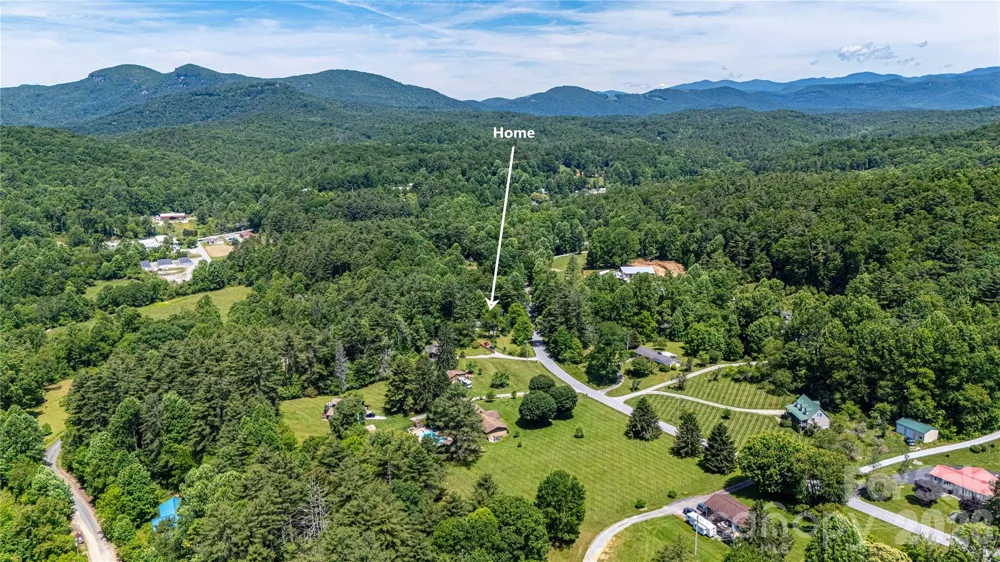 2603 Kim Miller Road Lake Toxaway, NC 28747