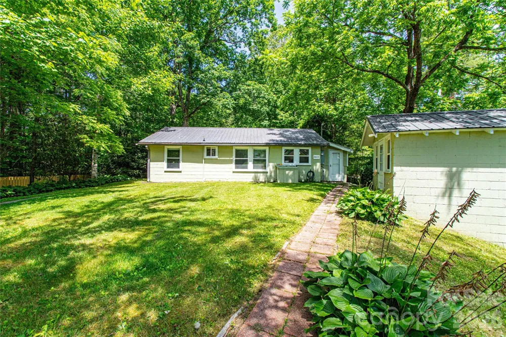 2603 Kim Miller Road Lake Toxaway, NC 28747