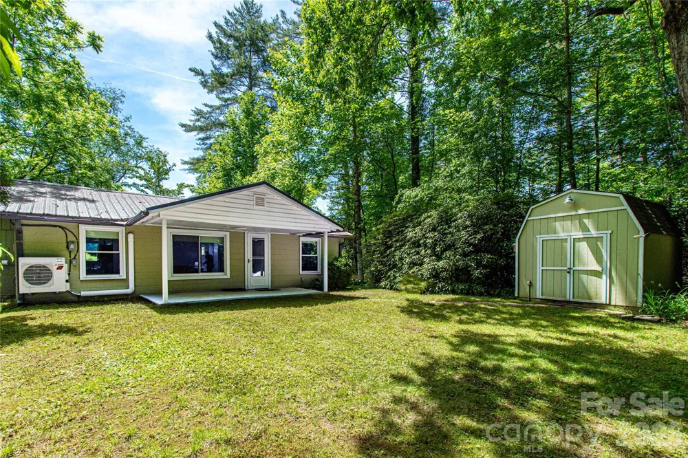 2603 Kim Miller Road Lake Toxaway, NC 28747