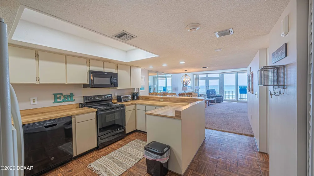3831 S Atlantic Avenue #205 Daytona Beach Shores, FL 32118