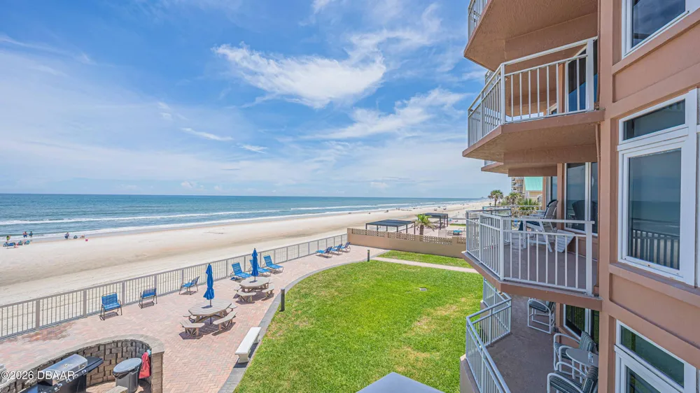 3831 S Atlantic Avenue #205 Daytona Beach Shores, FL 32118