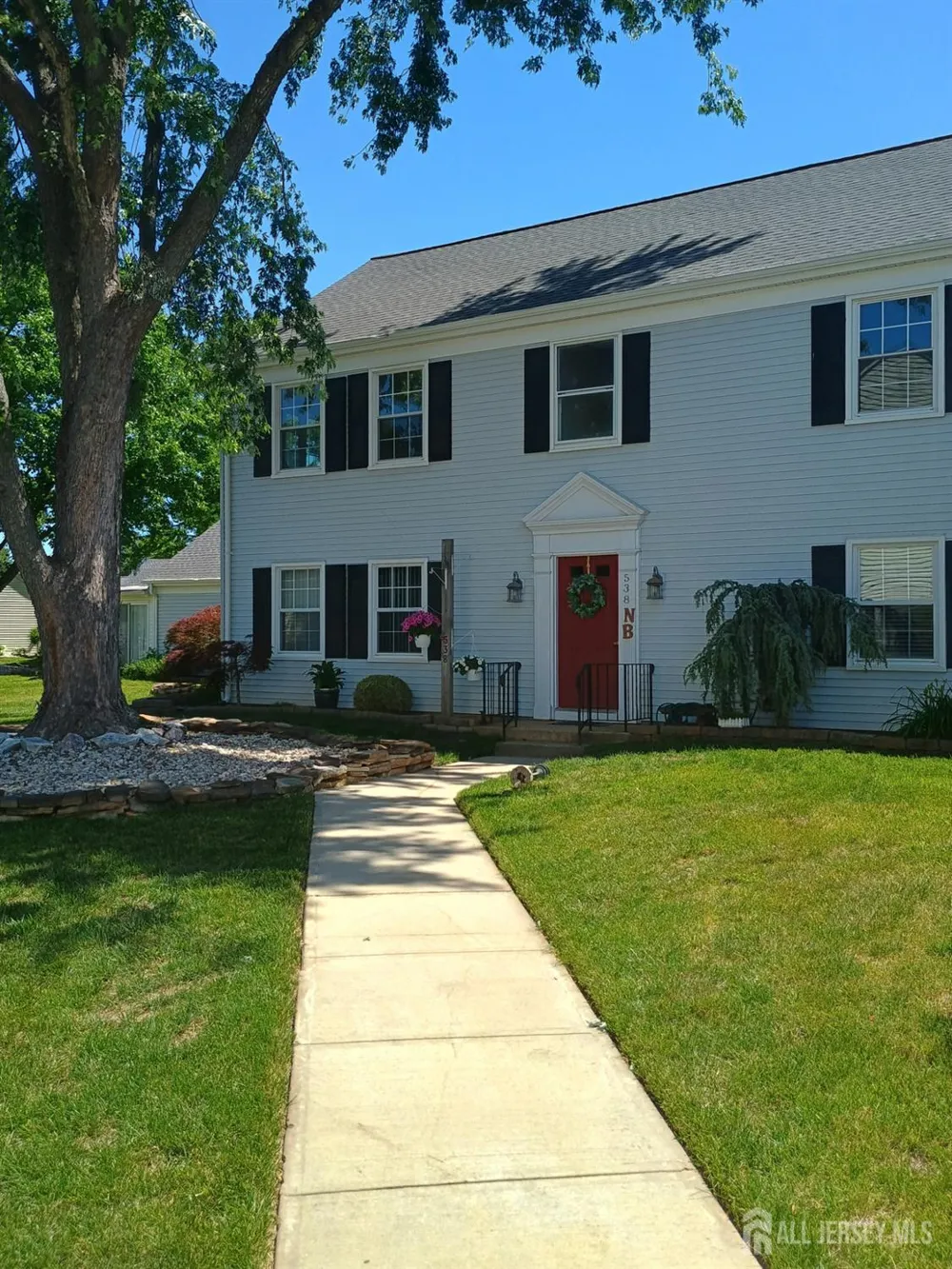 538 Sutton Way Monroe, NJ 08831