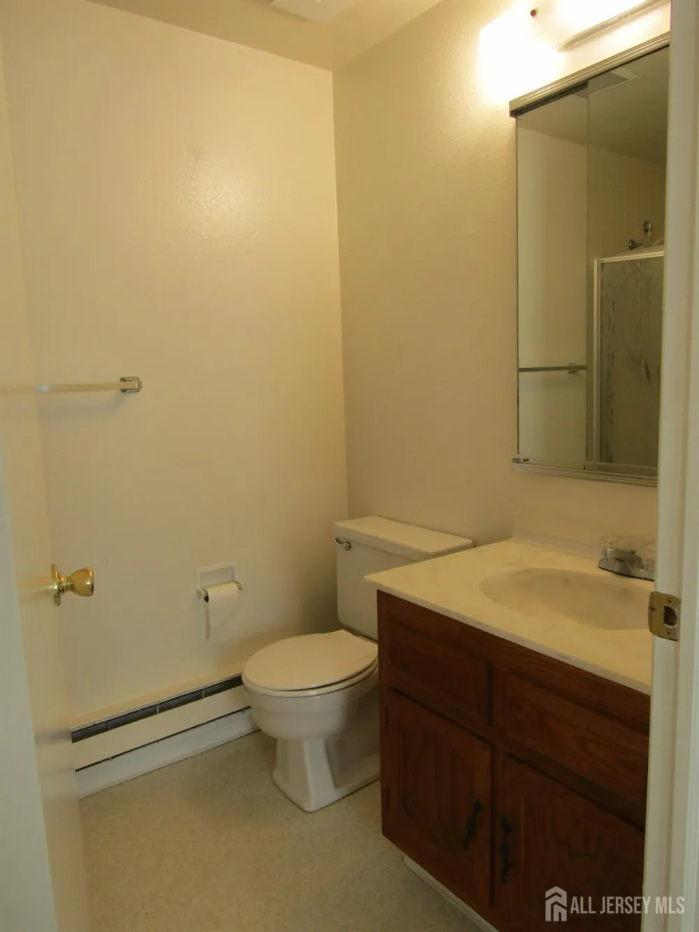 538 Sutton Way Monroe, NJ 08831