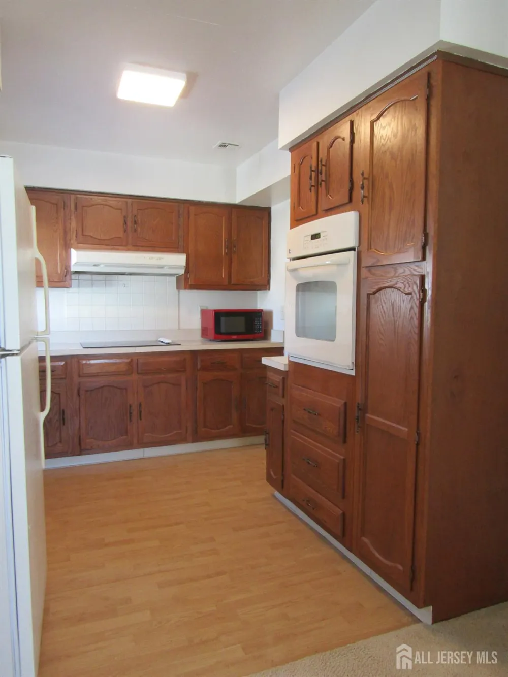 538 Sutton Way Monroe, NJ 08831