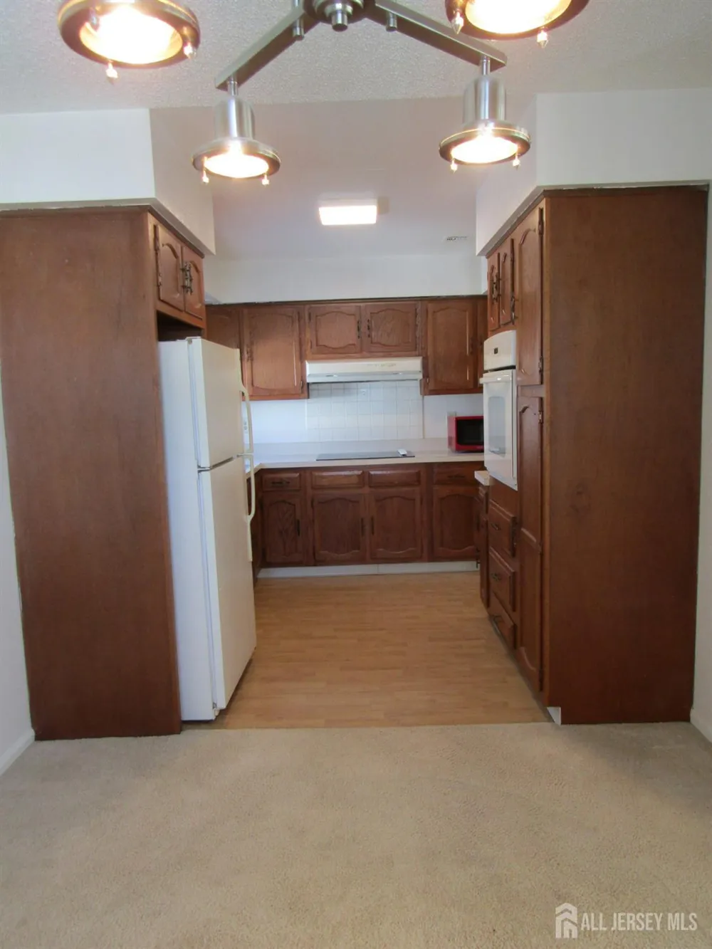 538 Sutton Way Monroe, NJ 08831