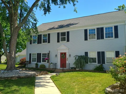 538 Sutton Way