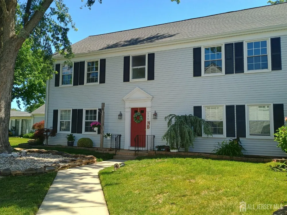 538 Sutton Way Monroe, NJ 08831