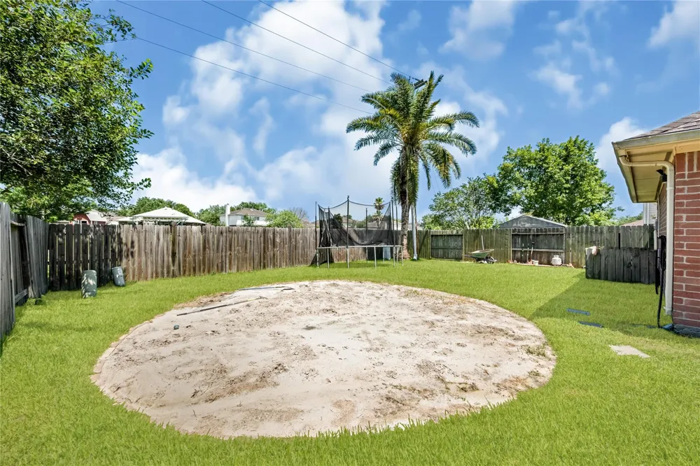 327 Mammoth Springs Lane Dickinson, TX 77539