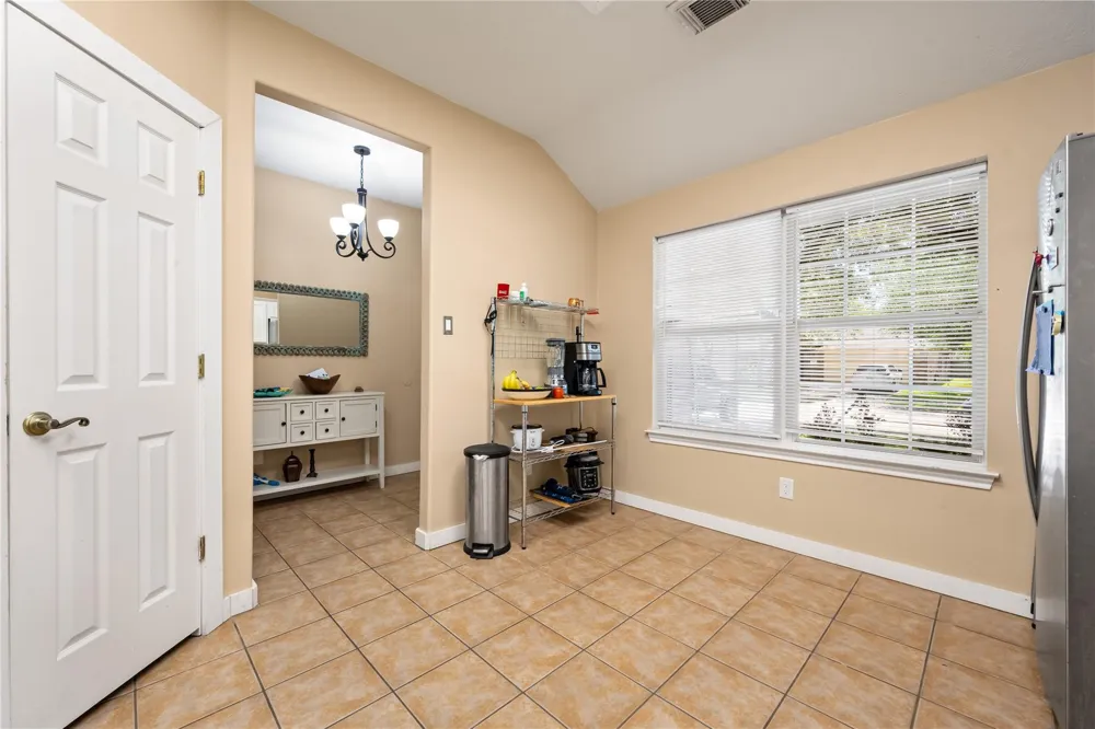 327 Mammoth Springs Lane Dickinson, TX 77539