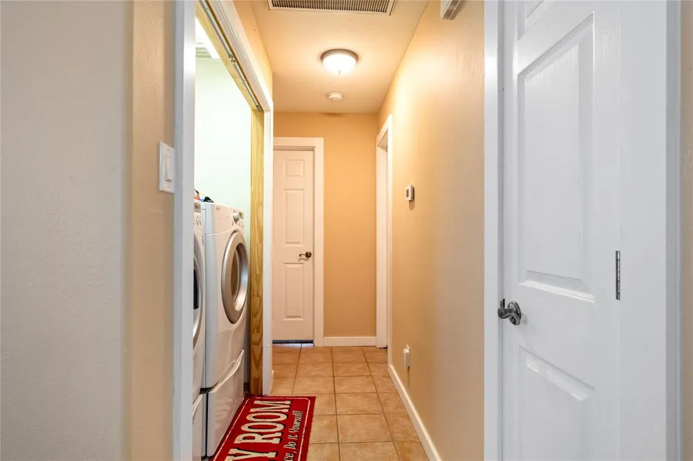327 Mammoth Springs Lane Dickinson, TX 77539