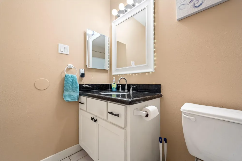 327 Mammoth Springs Lane Dickinson, TX 77539