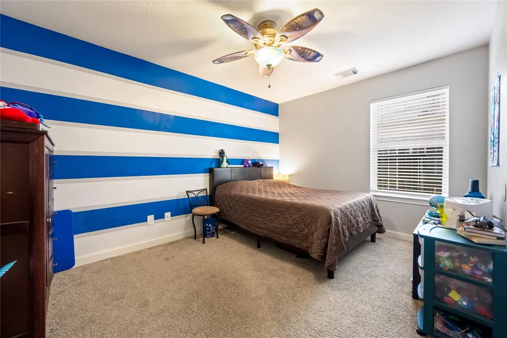327 Mammoth Springs Lane Dickinson, TX 77539