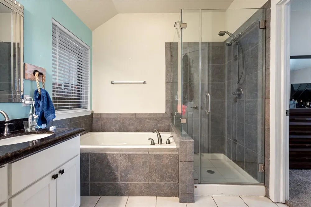 327 Mammoth Springs Lane Dickinson, TX 77539