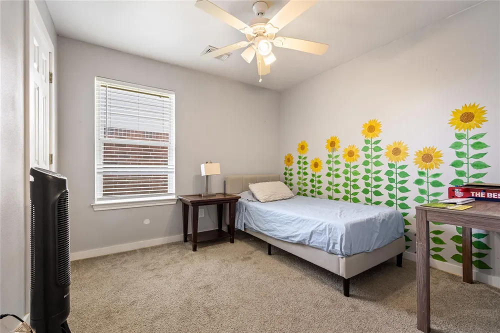 327 Mammoth Springs Lane Dickinson, TX 77539