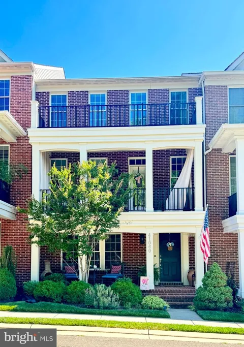 41060 DORATI SQUARE