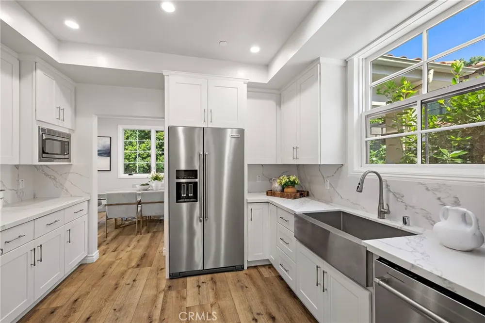 1976 Huntington Drive South Pasadena, CA 91030