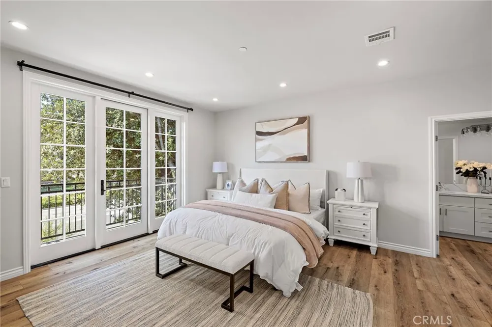 1976 Huntington Drive South Pasadena, CA 91030
