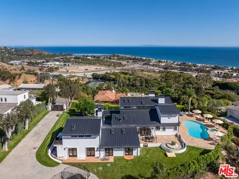 3453 Coast View Drive
