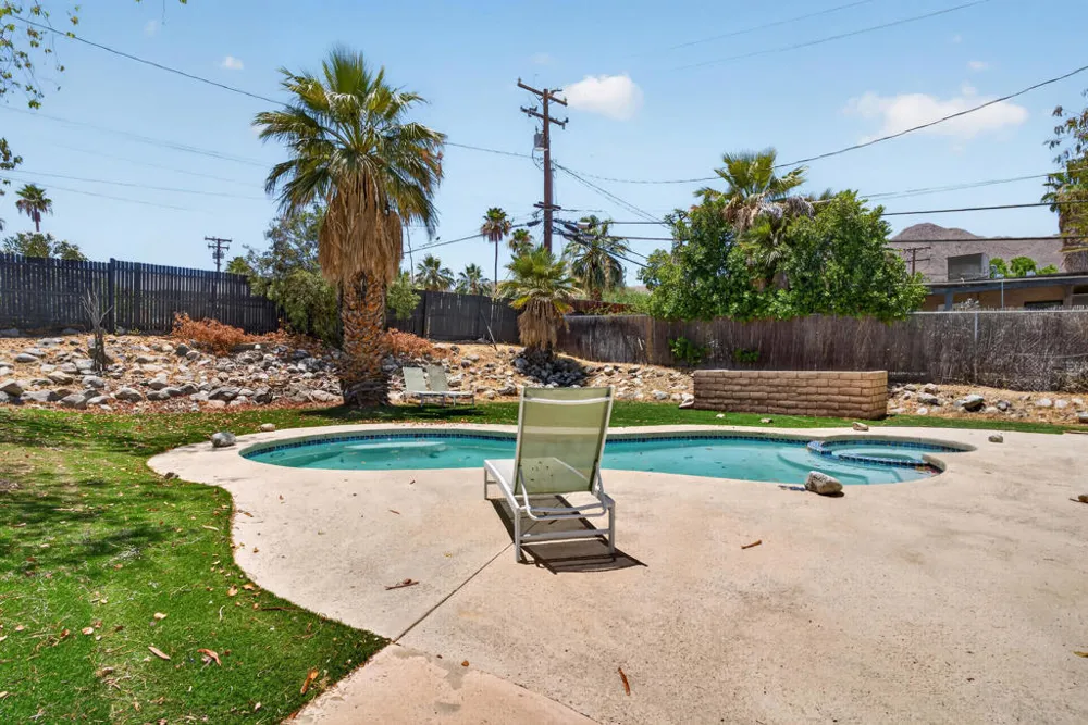 38211 Vista Drive Cathedral City, CA 92234