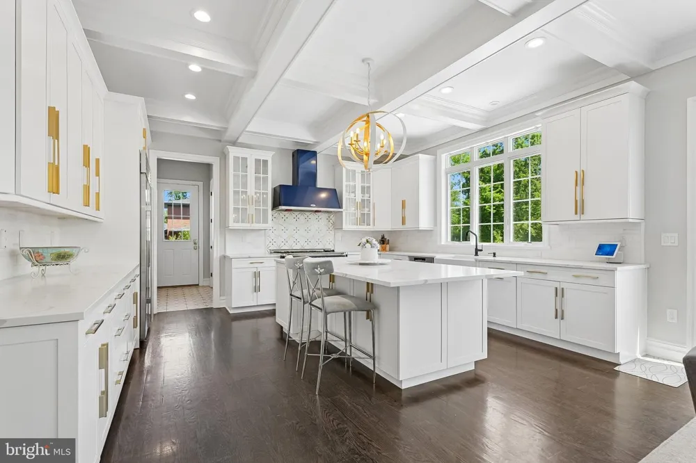 215 ELM ROAD Princeton, NJ 08540