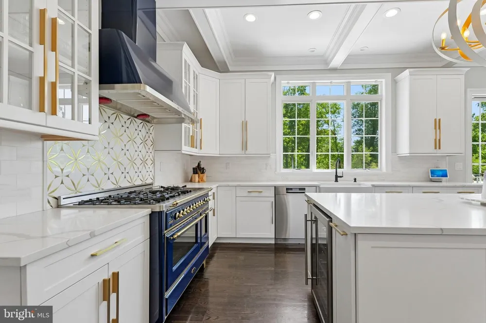 215 ELM ROAD Princeton, NJ 08540