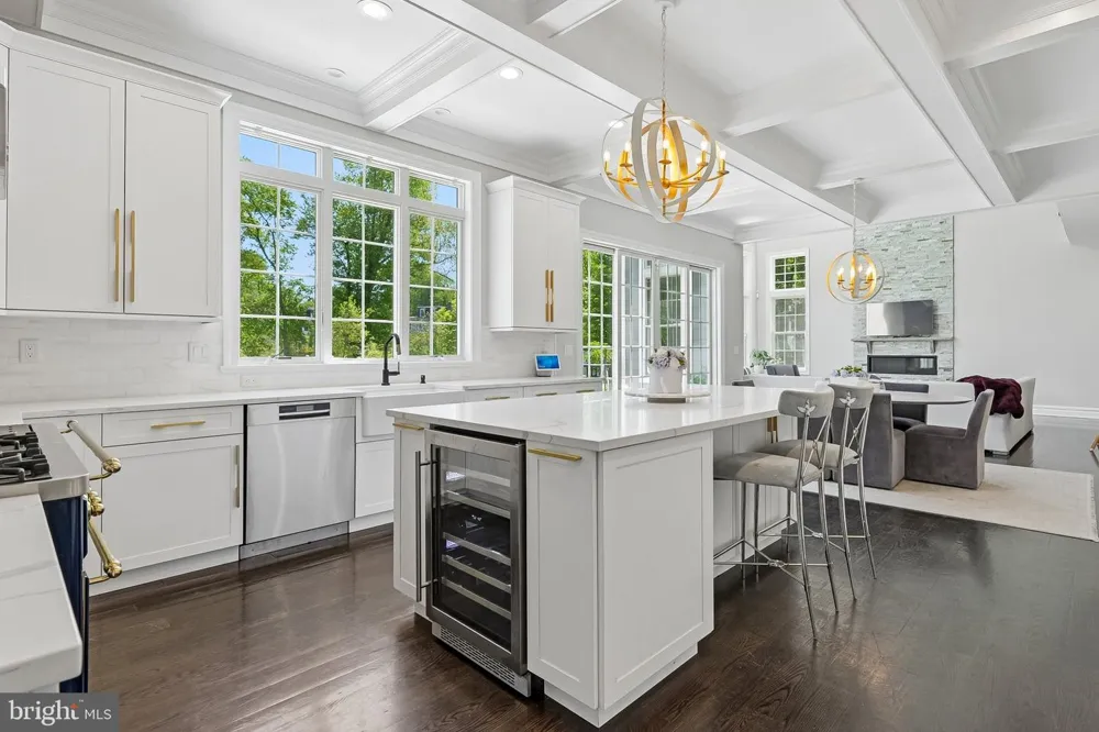215 ELM ROAD Princeton, NJ 08540