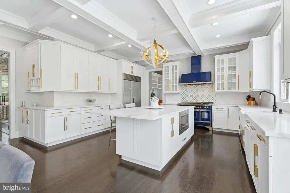 215 ELM ROAD Princeton, NJ 08540
