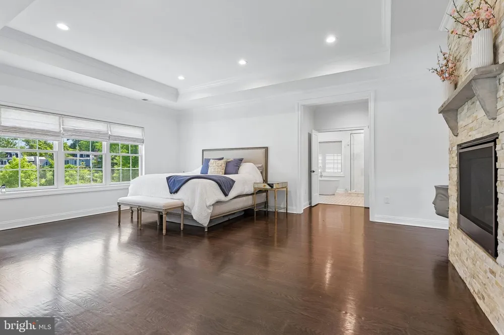 215 ELM ROAD Princeton, NJ 08540