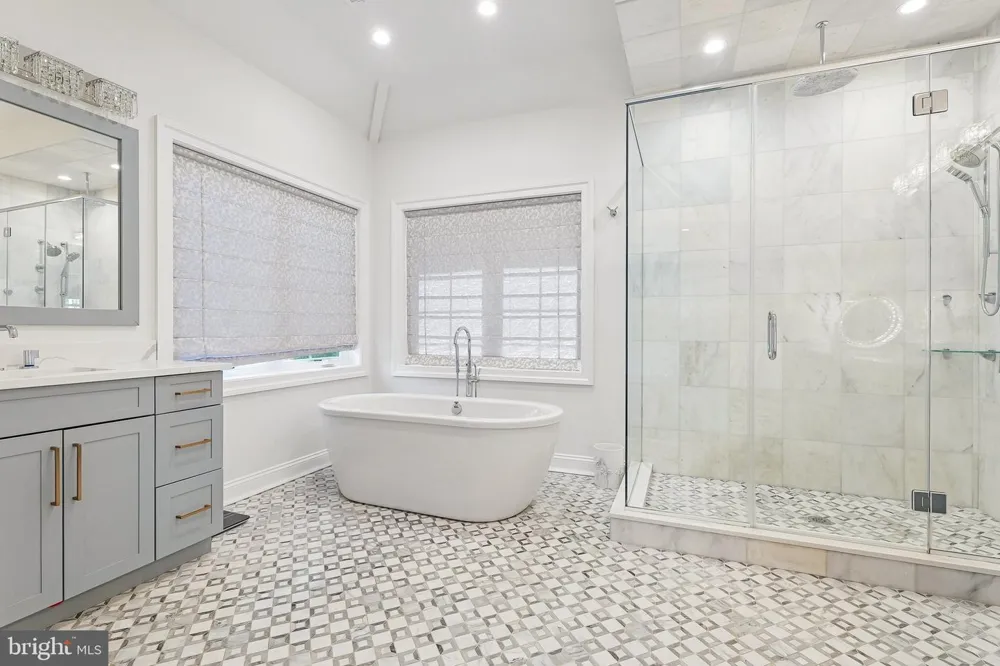 215 ELM ROAD Princeton, NJ 08540