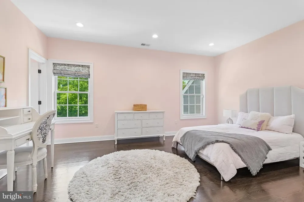 215 ELM ROAD Princeton, NJ 08540