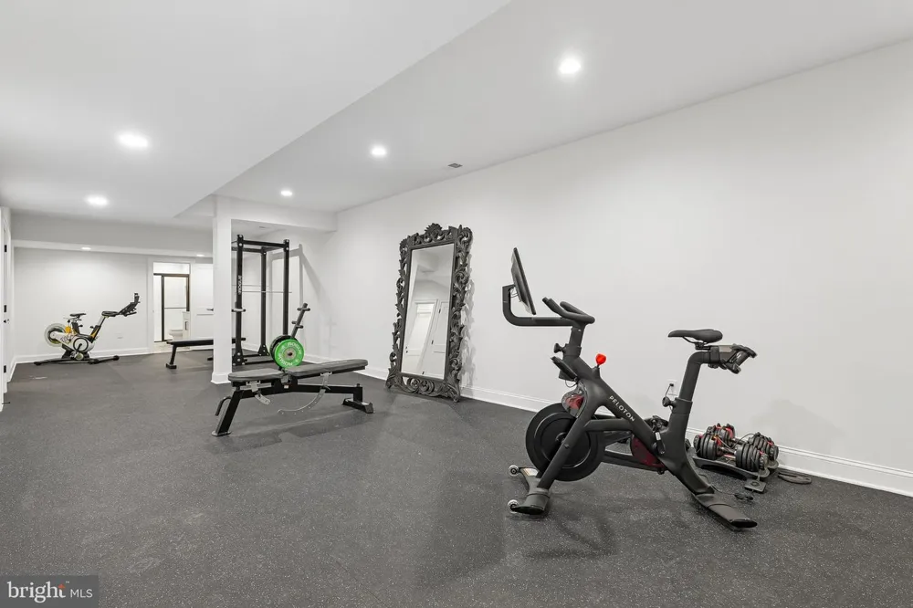 215 ELM ROAD Princeton, NJ 08540