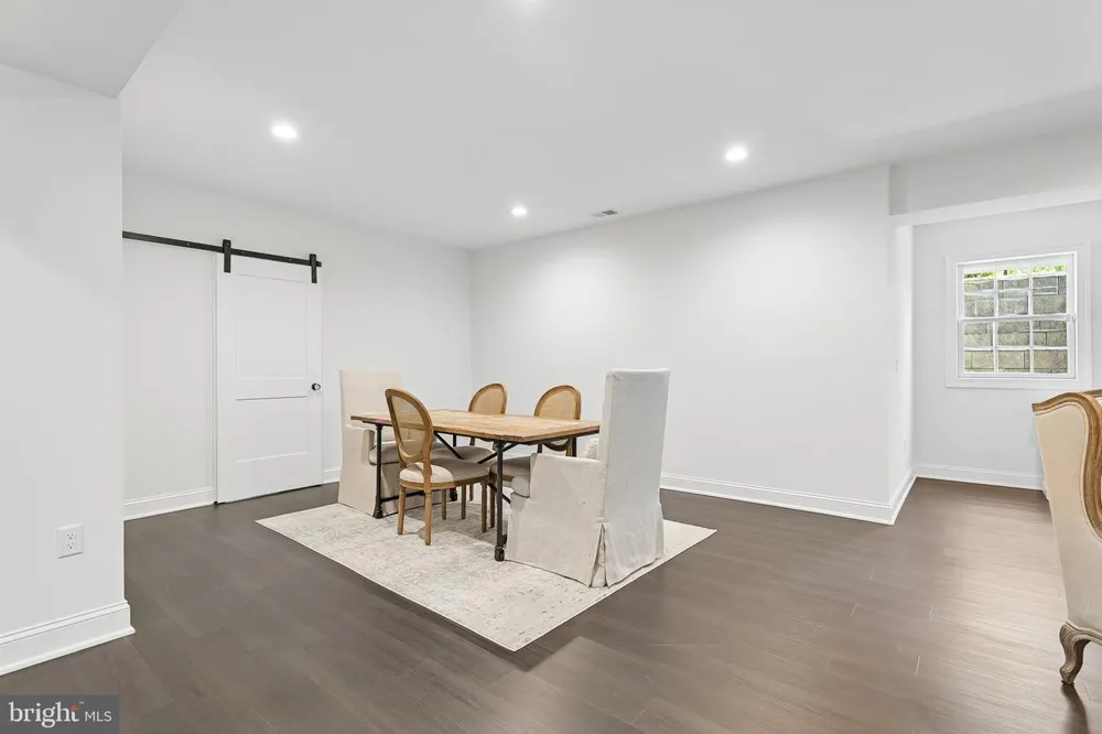 215 ELM ROAD Princeton, NJ 08540