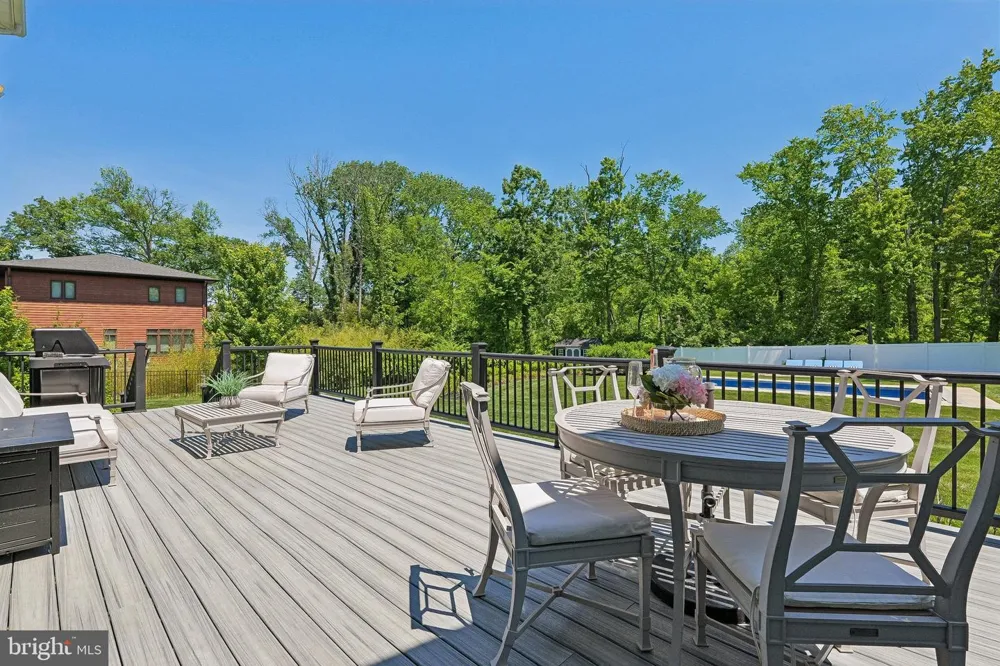 215 ELM ROAD Princeton, NJ 08540