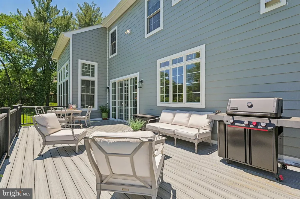 215 ELM ROAD Princeton, NJ 08540