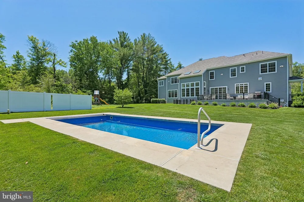 215 ELM ROAD Princeton, NJ 08540