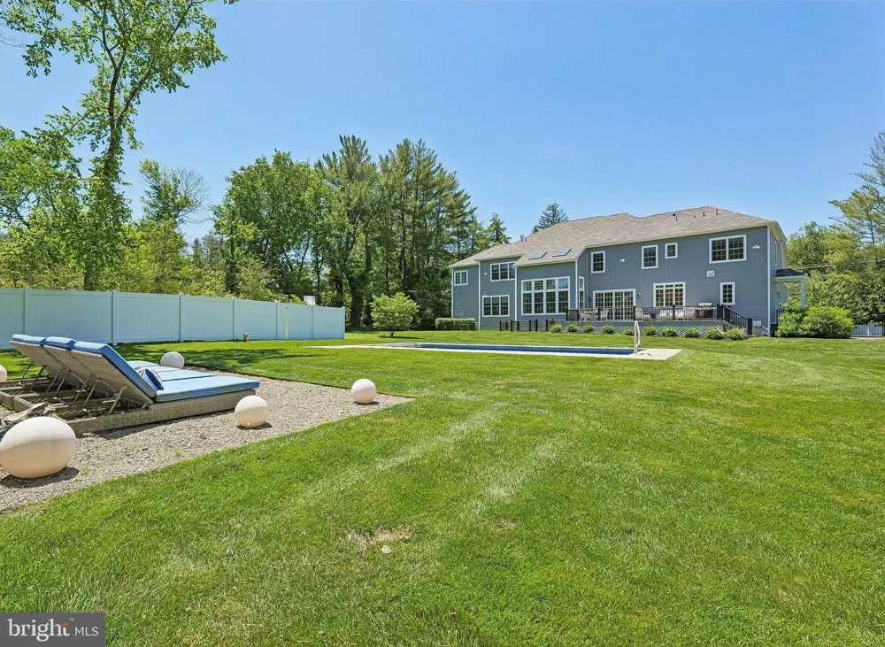 215 ELM ROAD Princeton, NJ 08540