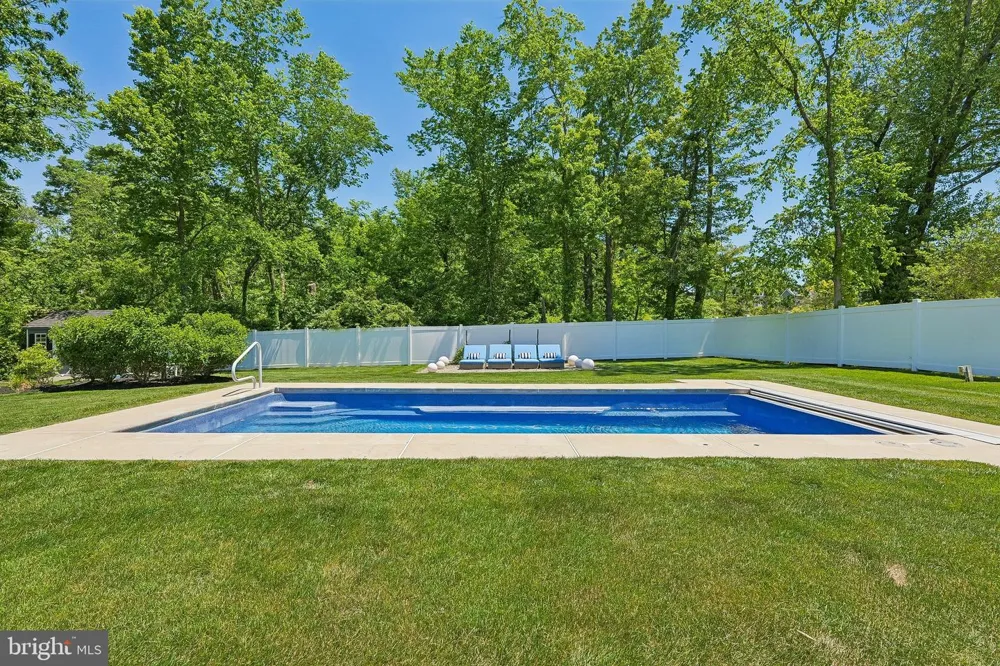 215 ELM ROAD Princeton, NJ 08540